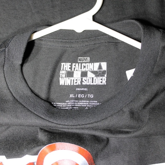 The Falcon Winter Soldier Black T Shirt Men's XL‎ - Picture 3 of 4